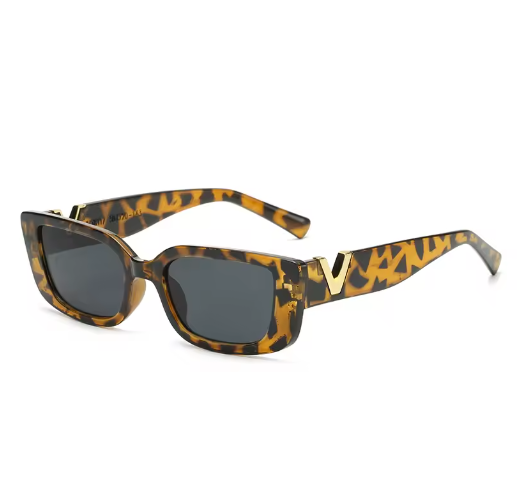 LumaFrame™ – Classic Rectangle UV400 Sunglasses for Women